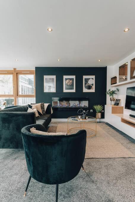 Penthouse Noir - Wyndale Living - Central Bham 2Br 버밍엄 외부 사진
